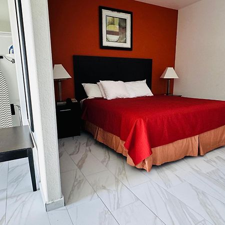 Three Rivers Lux Inn And Suites מראה חיצוני תמונה