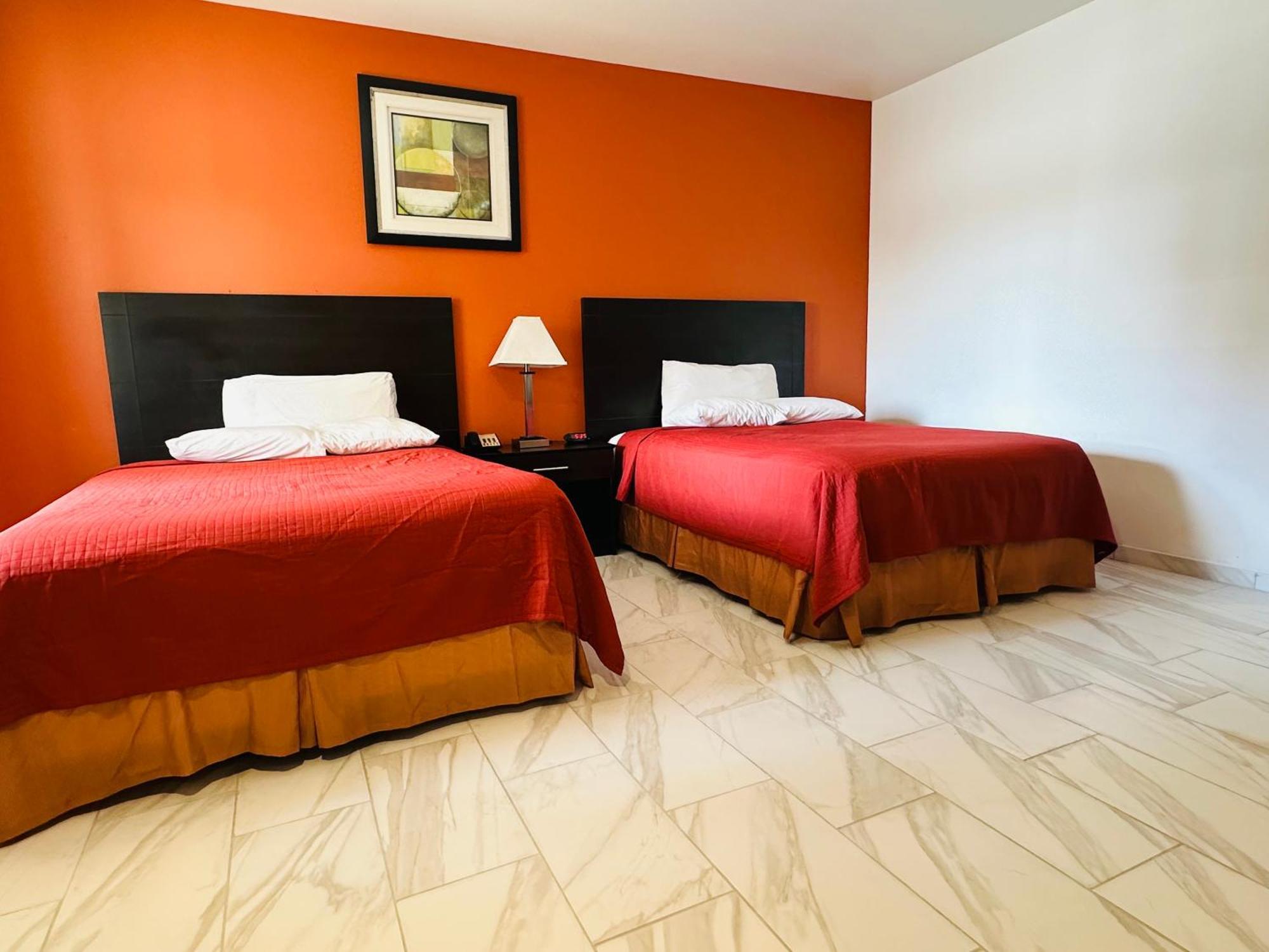 Three Rivers Lux Inn And Suites מראה חיצוני תמונה