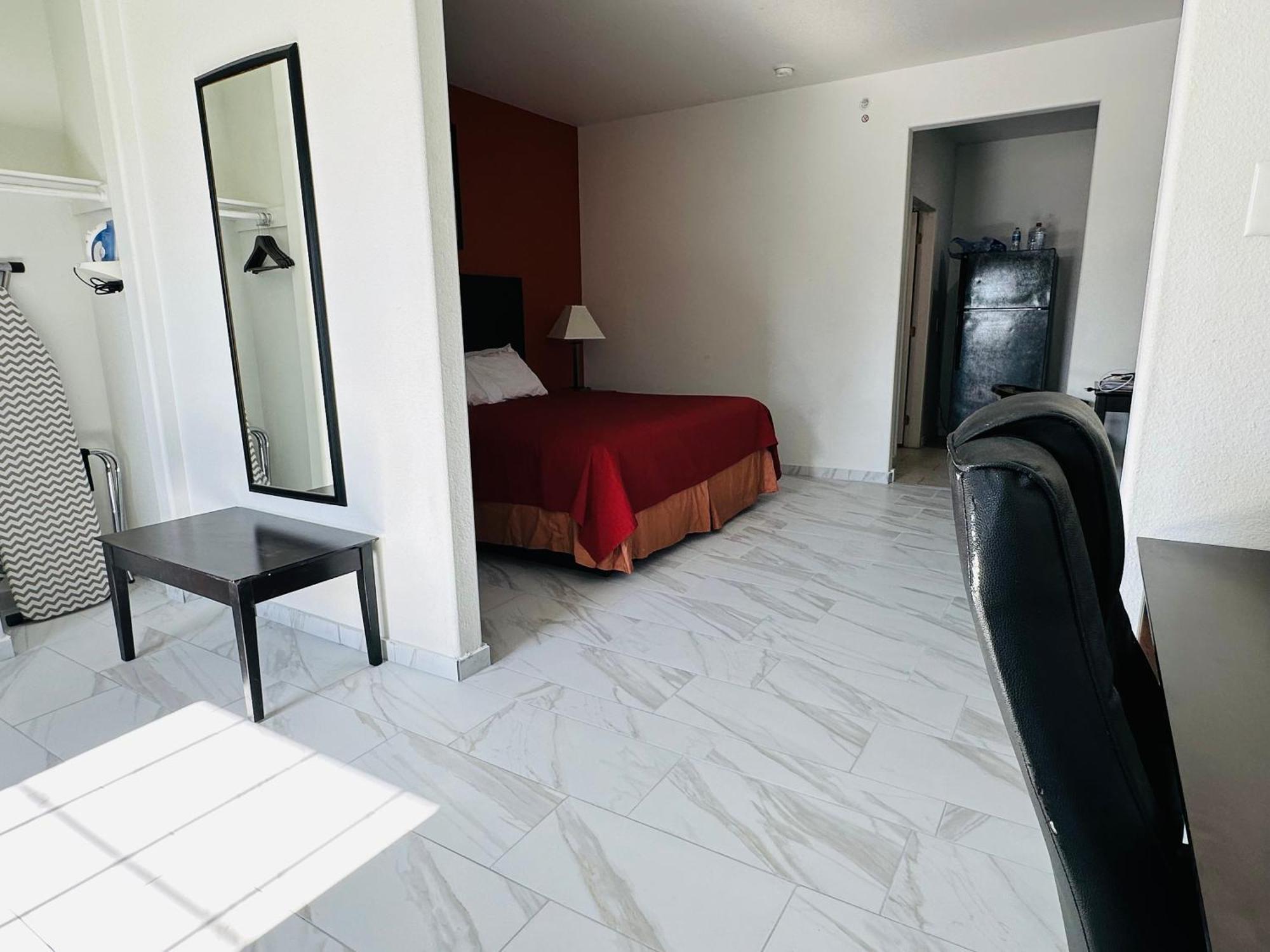 Three Rivers Lux Inn And Suites מראה חיצוני תמונה